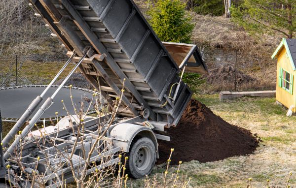 Yard Soil Delivery in Bountiful
