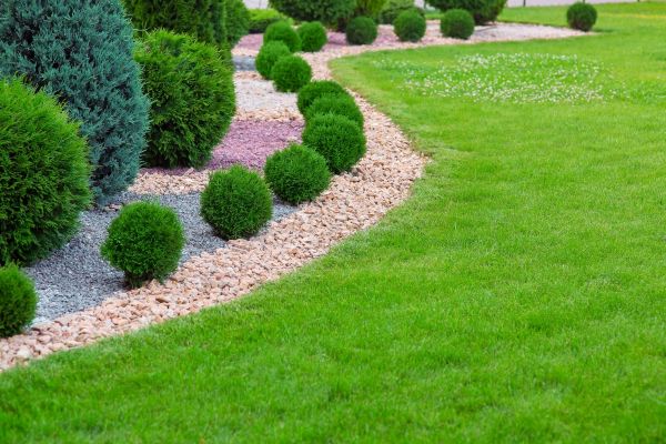 Edging Stones Installation in Bountiful